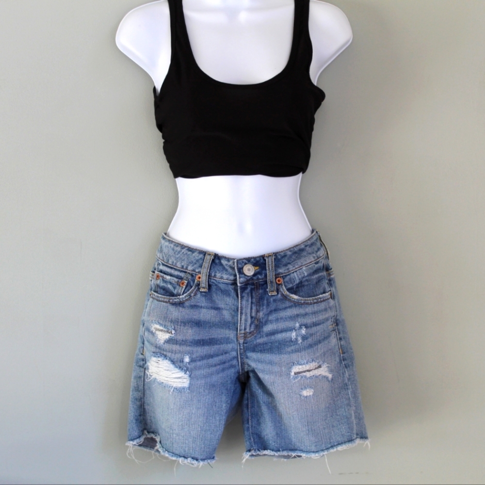 American Eagle Distressed Jean Shorts Size 0 VINTAGE